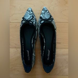 Max Muxum Snake Skin Flats, Brand New, never worn, Size 9